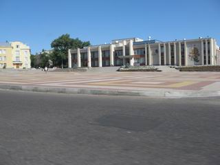 Площадь в центре города Лиски.
