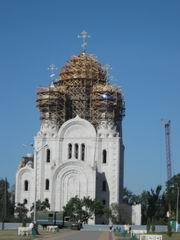 Строящийся храм недалеко от вокзала станции Лиски.